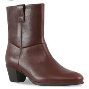 Munro Tyler Western Bootie Size 7 Narrow 2" Heel NWOB